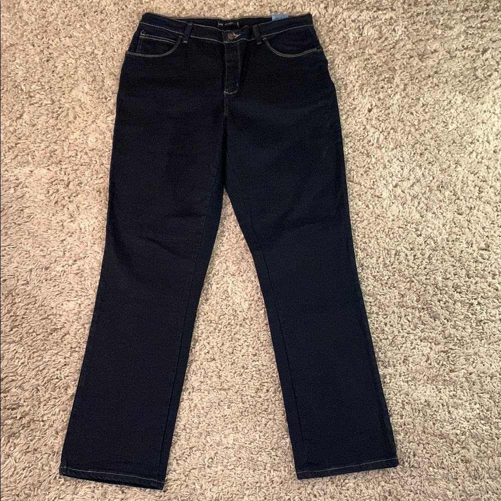 Lee Women’s Dark Straight Leg Blue Jean Size 10